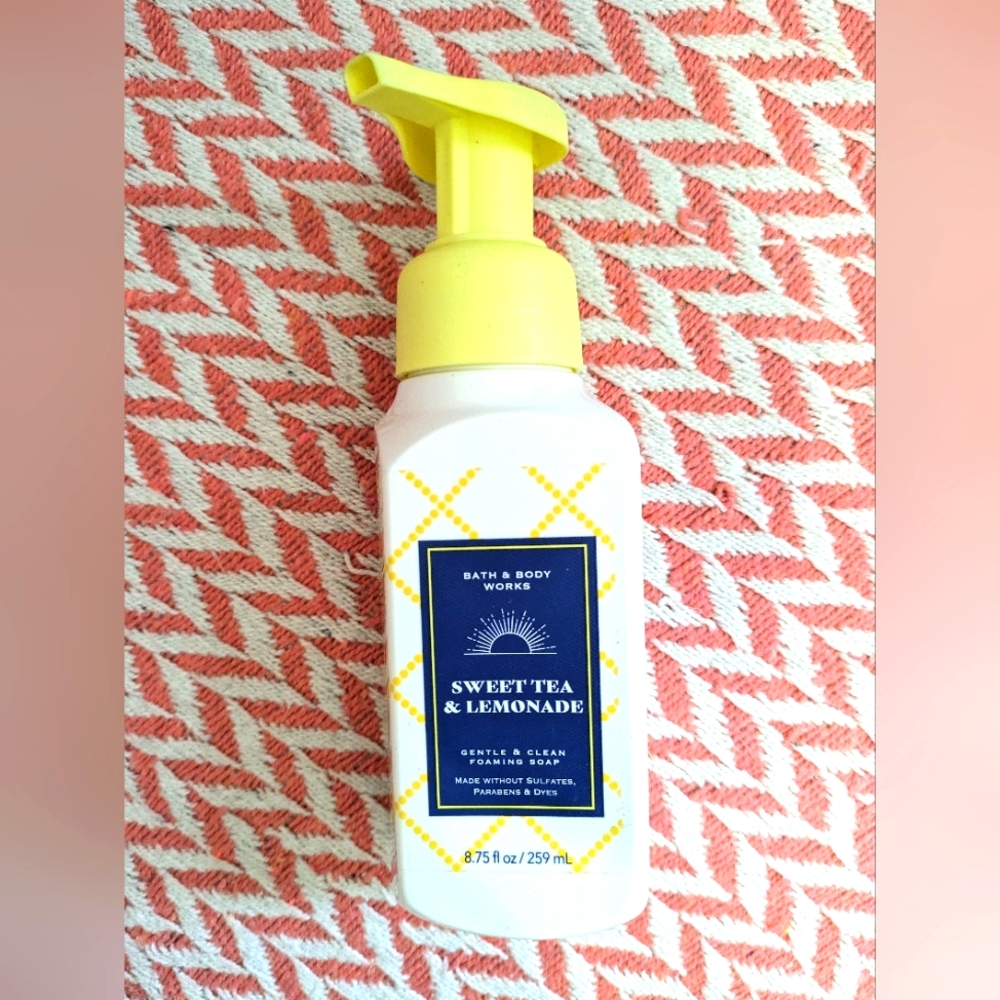 BBW Bath and Body Works Gentle Foaming Hand Soap NWT Sweet Tea & Lemonade